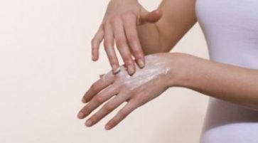 Orthodox treatment for chapped hands
